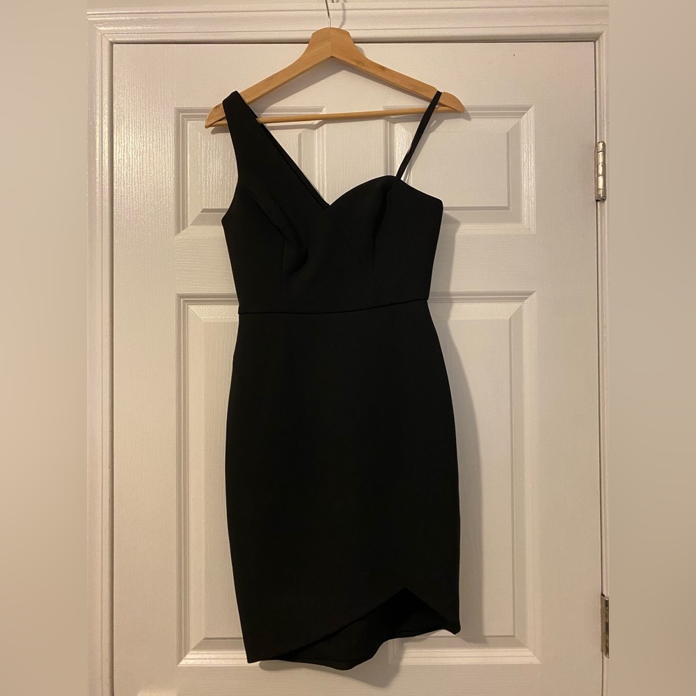 NWT BCBG MAXAZRIA black asymmetric dress